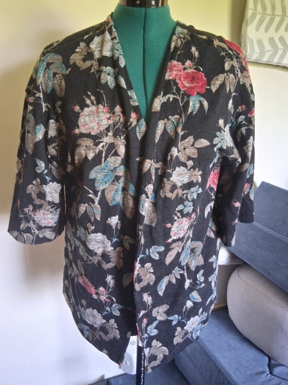 Valerie Stevens Black Floral Open Front Cardigan XL